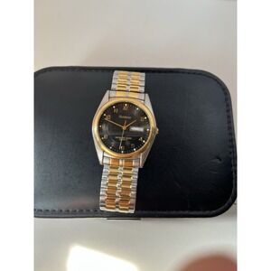 Vintage Men's Armitron Quartz Analog Wristwatch W/Day-Date Water Resistant